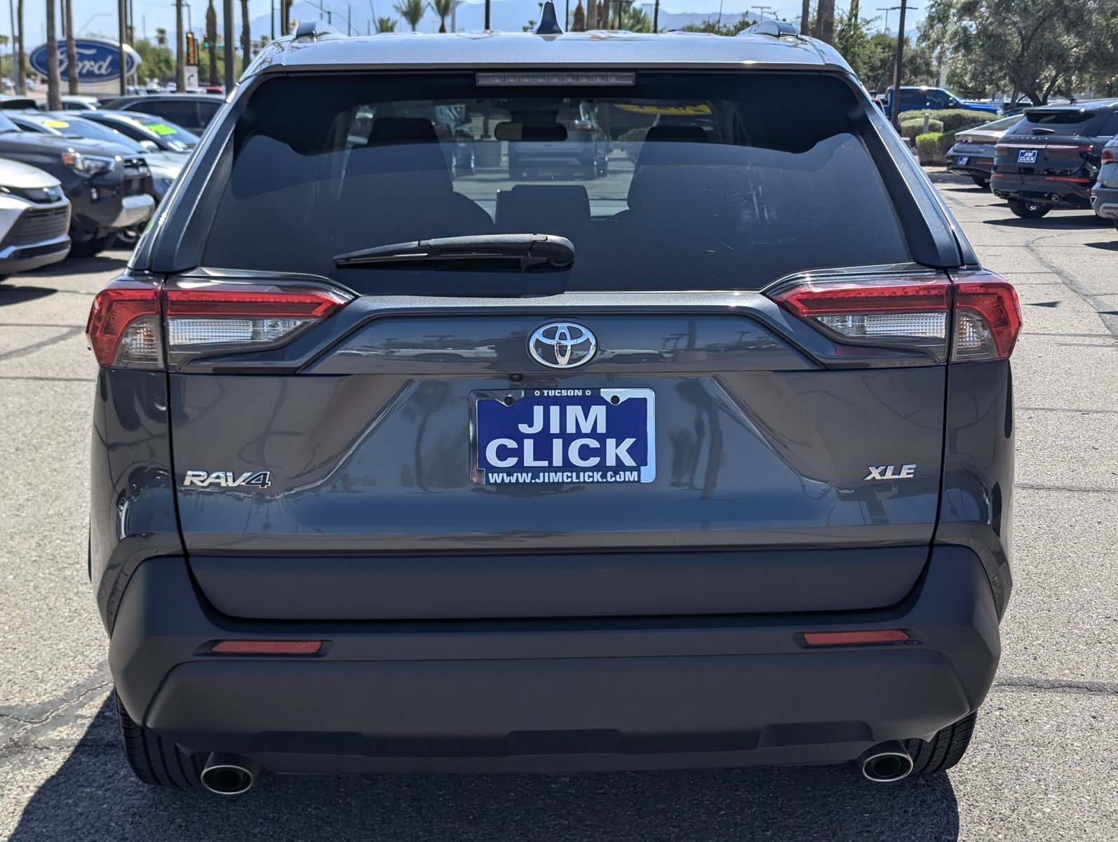 Used 2024 Toyota RAV4 XLE FWD image 3