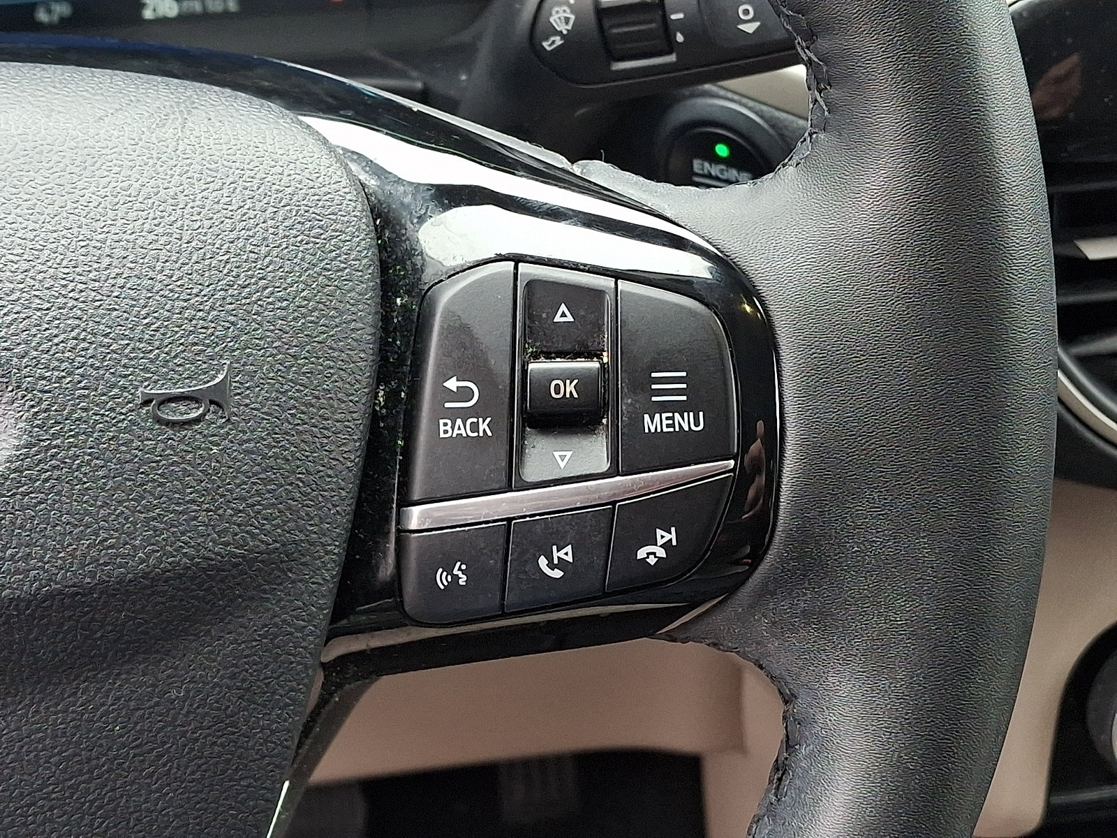 Certified 2022 Ford Escape SEL w/ Technology Package AWD/4WD image 22
