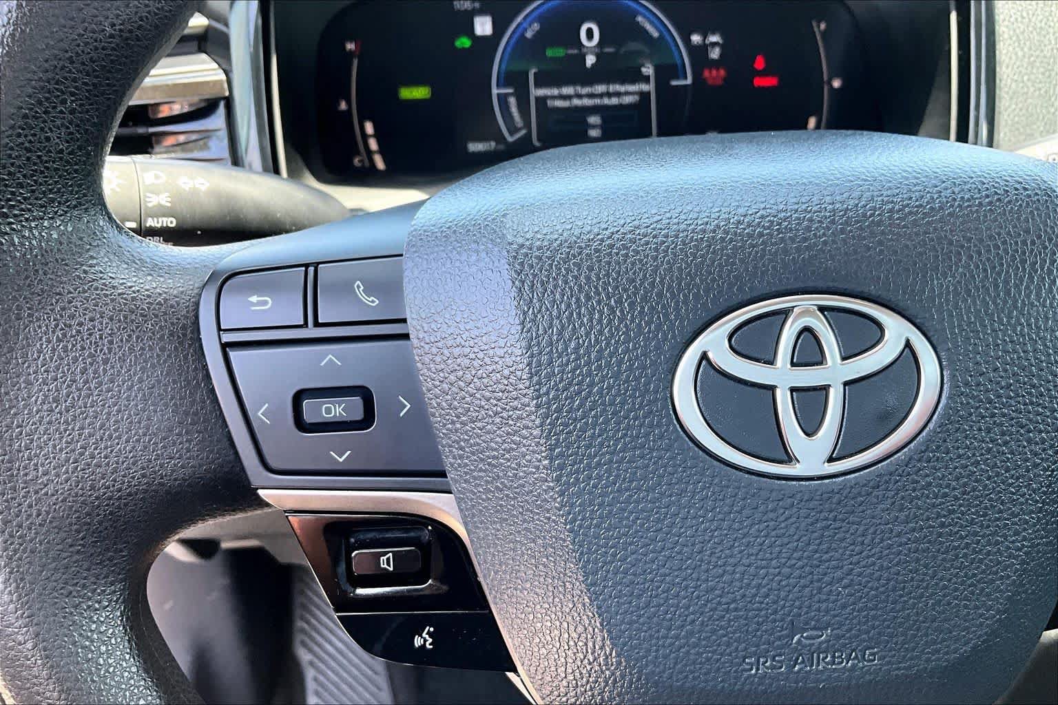 Used 2025 Toyota Camry LE FWD image 23