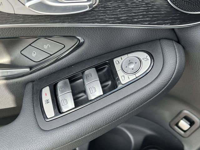 Used 2022 Mercedes-Benz GLC 300 4MATIC image 18