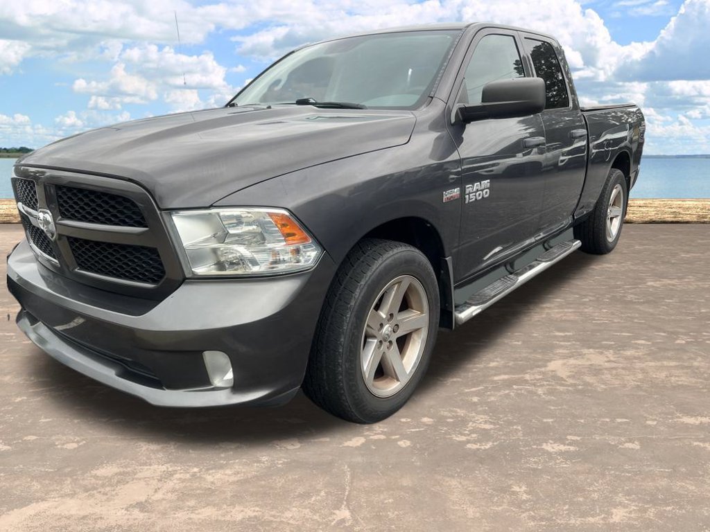 Used 2017 RAM 1500 Express RWD image 2