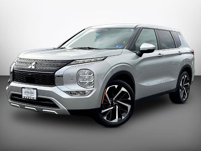 Used 2022 Mitsubishi Outlander SE AWD/4WD image 3