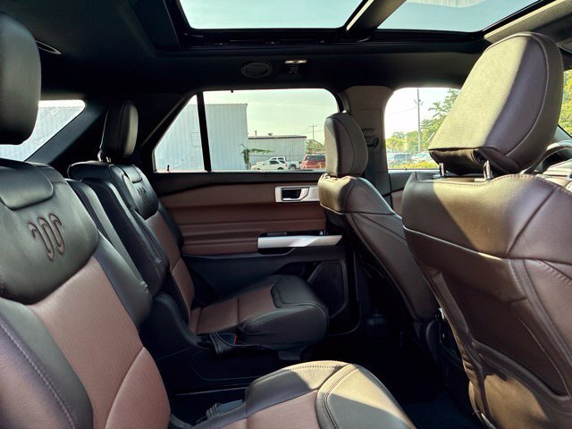 Certified 2022 Ford Explorer King Ranch w/ Class IV Trailer Tow Package AWD/4WD image 26