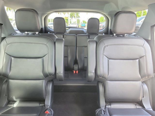Certified 2023 Ford Explorer XLT w/ Equipment Group 202A RWD image 18
