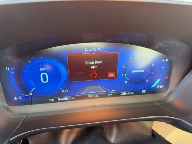 Certified 2022 Ford Escape SEL w/ Technology Package AWD/4WD image 11