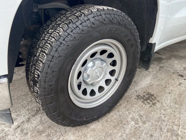 Used 2022 Chevrolet Silverado 1500 W/T w/ WT Safety Package image 6