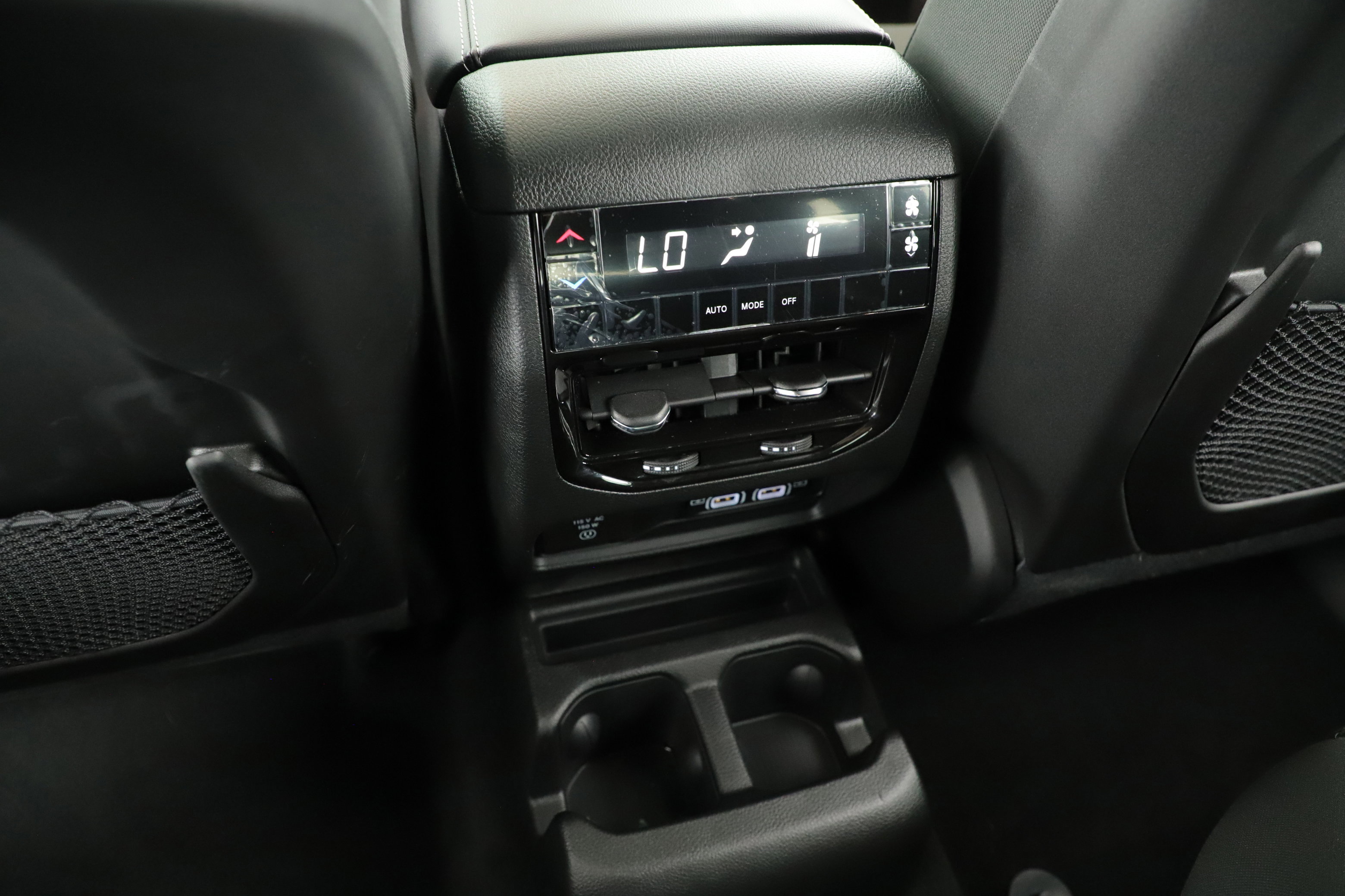 Used 2025 Jeep Grand Cherokee L Laredo w/ Luxury Tech Group I image 24