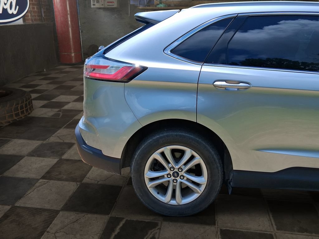 Certified 2020 Ford Edge SEL FWD image 8
