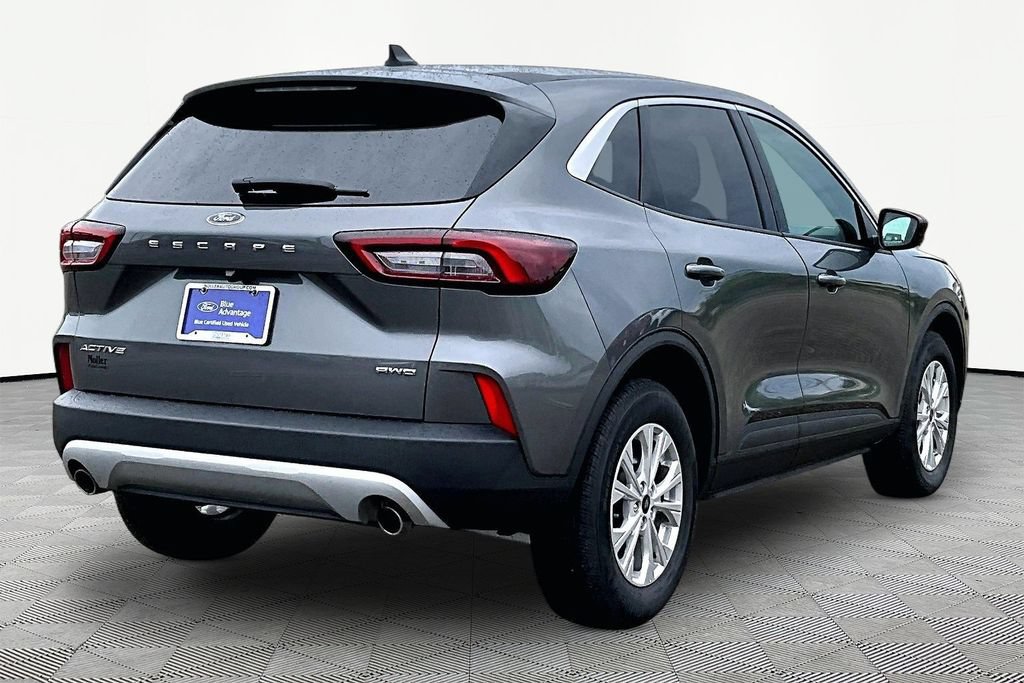 Certified 2023 Ford Escape Active AWD/4WD image 2