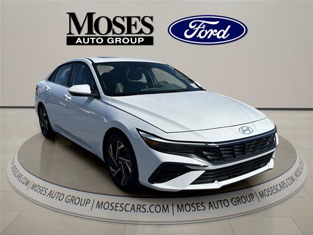 Used 2025 Hyundai Elantra SEL FWD image 7