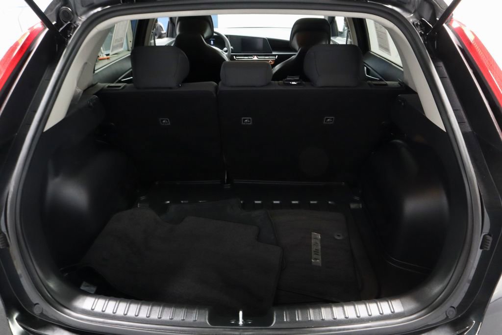 Used 2023 Kia Niro LX FWD image 14