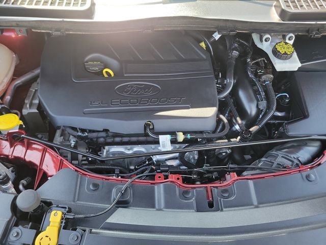 Certified 2018 Ford Escape SE w/ SE Sport Appearance Package image 28