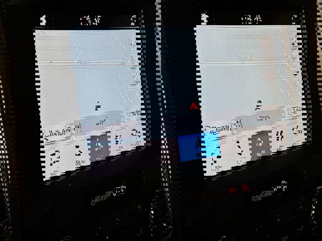 Certified 2019 Ford F150 XLT w/ Equipment Group 302A Luxury image 28