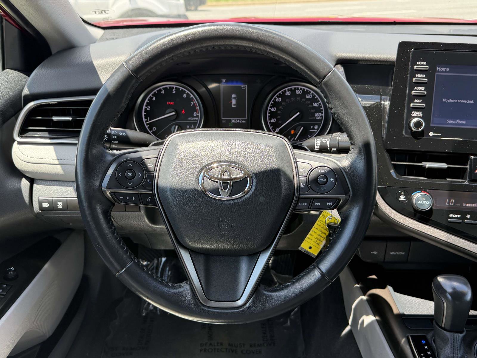 Used 2022 Toyota Camry SE FWD image 11