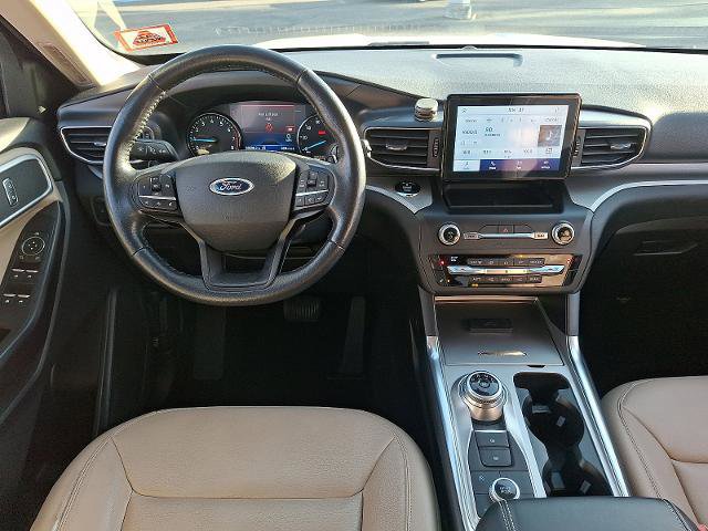 Certified 2020 Ford Explorer XLT w/ Equipment Group 202A image 11