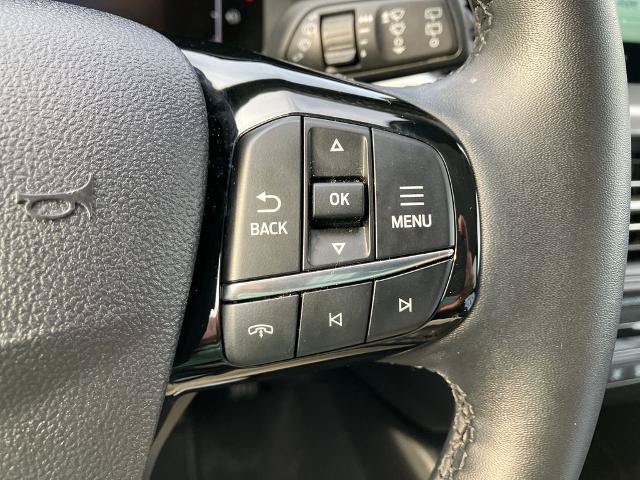 Certified 2025 Ford Escape SE FWD image 32