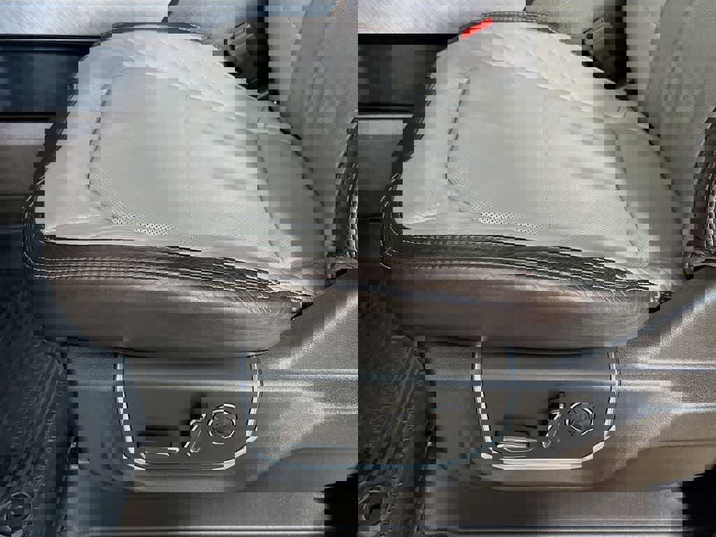 Certified 2020 Ford F150 Limited w/ Trailer Tow Package image 30