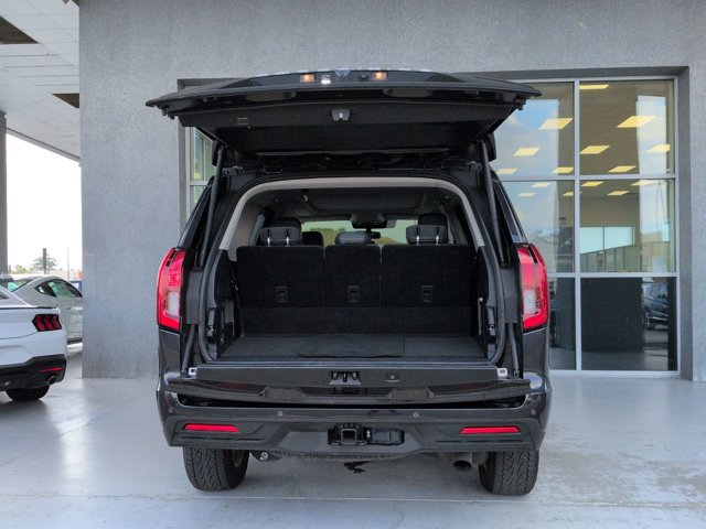 Certified 2025 Ford Expedition Active AWD/4WD image 33