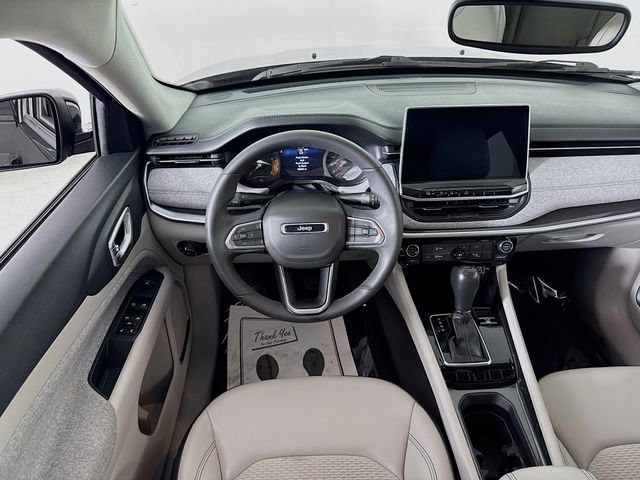 Used 2022 Jeep Compass Latitude image 20