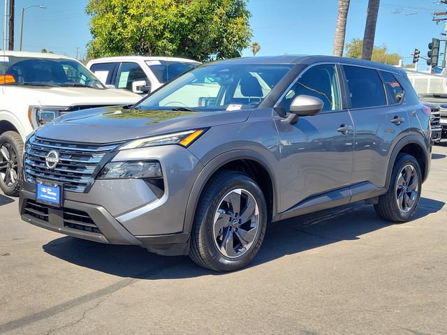 Used 2024 Nissan Rogue SV FWD image 26