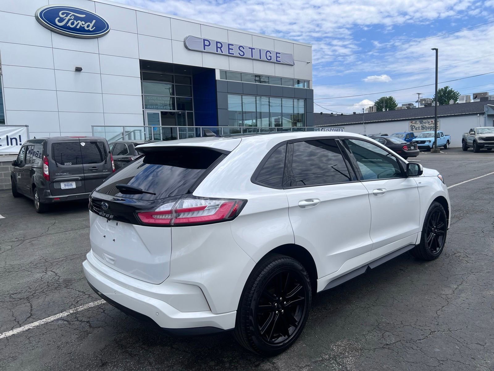 Certified 2023 Ford Edge ST-Line AWD/4WD image 9