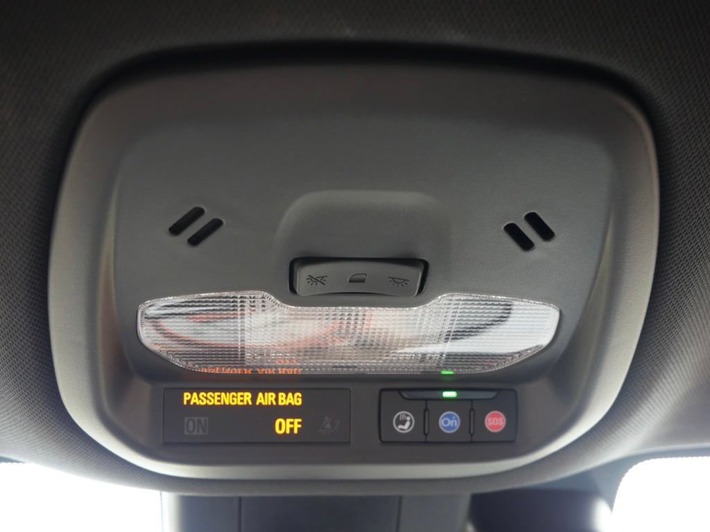 Used 2024 Chevrolet Trax RS w/ Driver Confidence Package FWD image 31