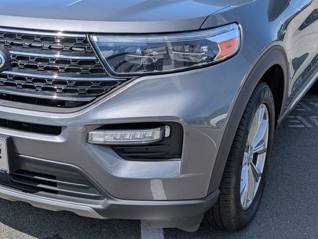Certified 2023 Ford Explorer XLT w/ Equipment Group 202A RWD image 10
