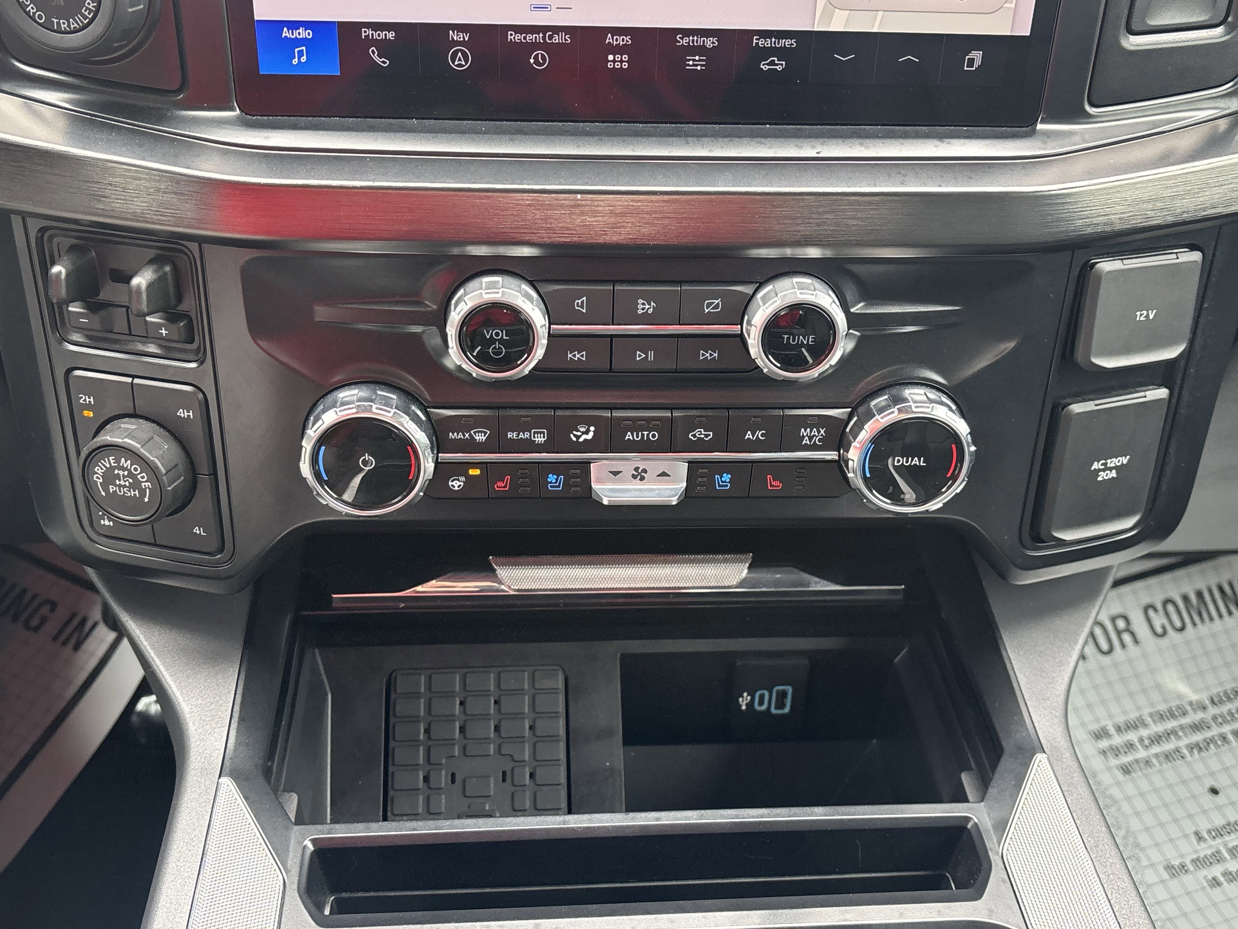 Certified 2024 Ford F250 Lariat w/ Lariat Ultimate Package AWD/4WD image 33