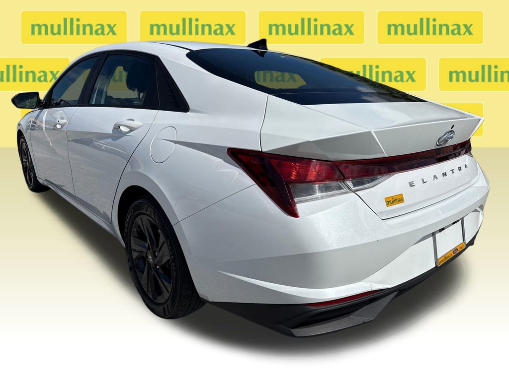 Used 2021 Hyundai Elantra SEL FWD image 8