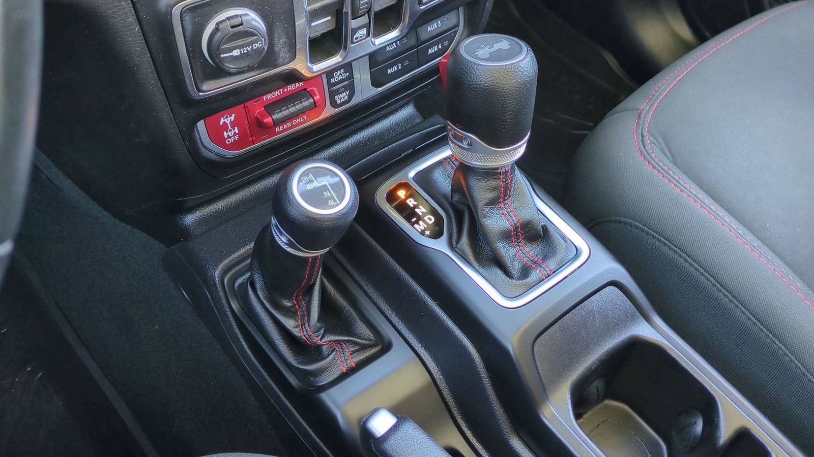 Used 2022 Jeep Wrangler Unlimited Rubicon w/ Dual Top Group image 37