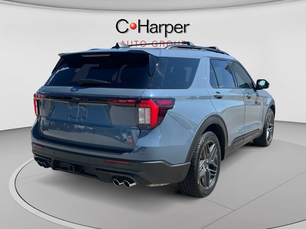 Certified 2025 Ford Explorer ST AWD/4WD image 3