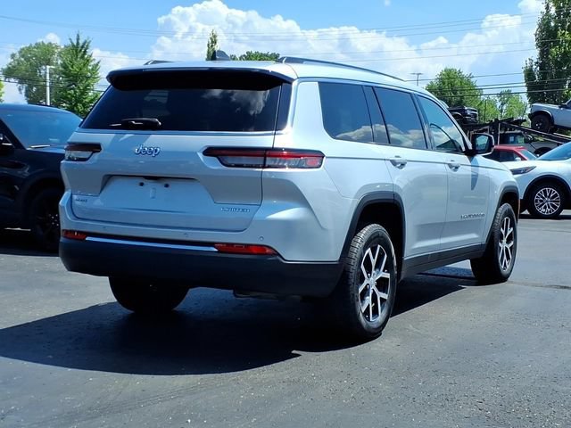 Used 2024 Jeep Grand Cherokee L Limited AWD/4WD image 4