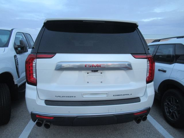 Used 2021 GMC Yukon XL Denali w/ Denali Premium Package RWD image 4