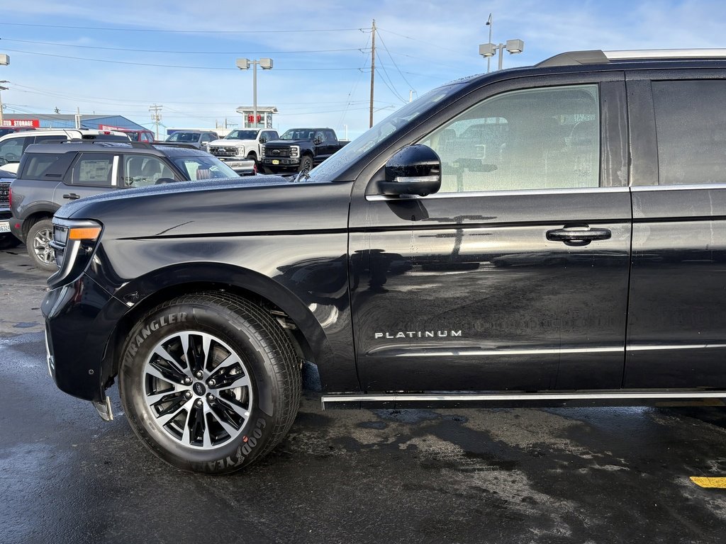 Certified 2025 Ford Expedition Max Platinum image 13