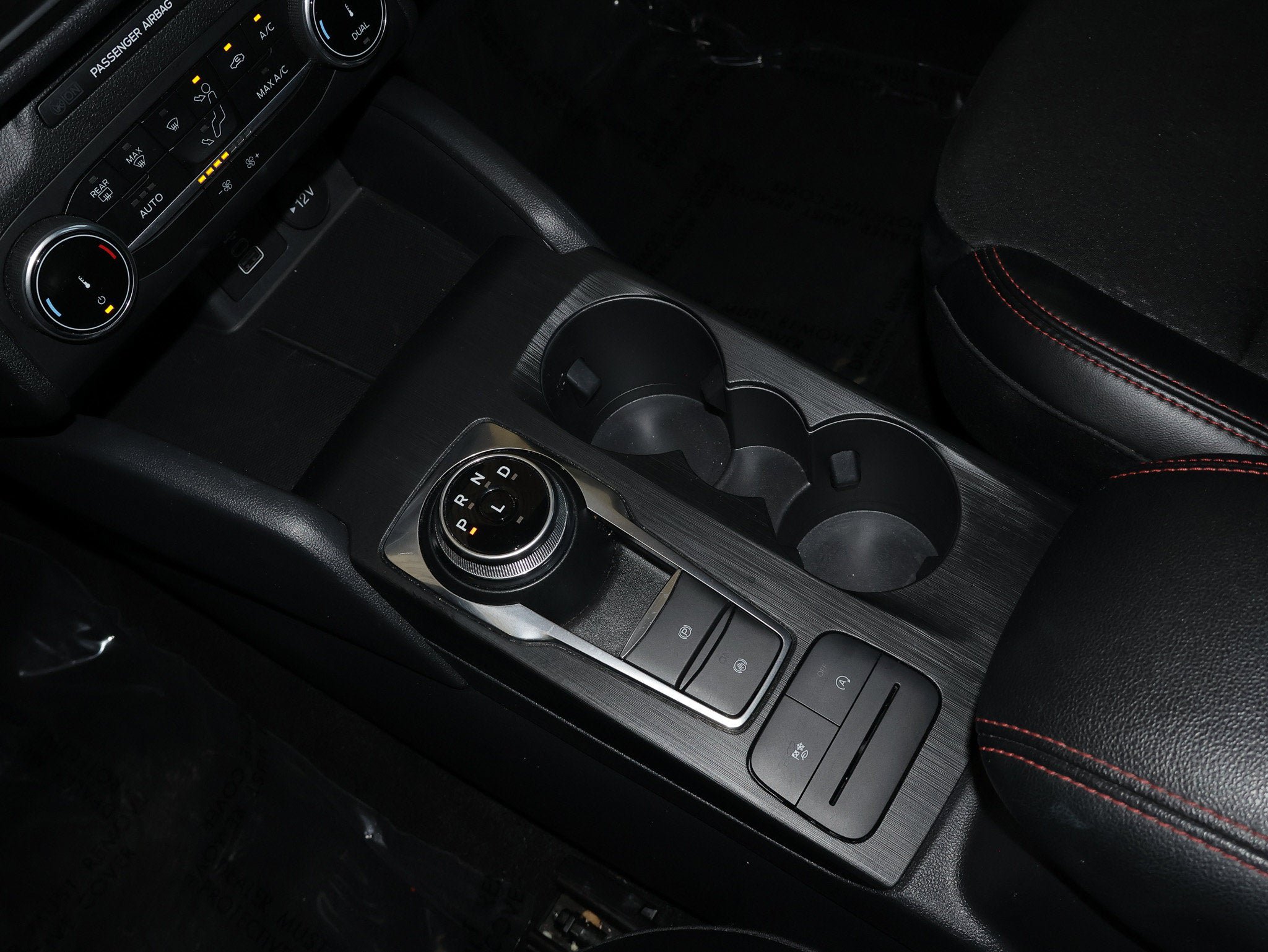 Certified 2025 Ford Escape ST-Line FWD image 32