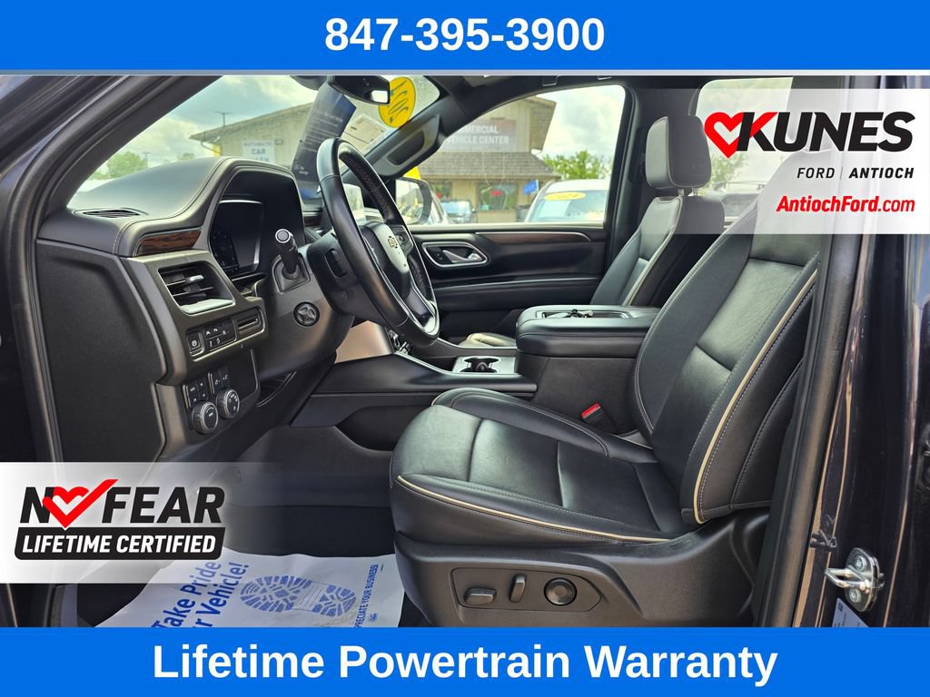 Used 2024 Chevrolet Suburban Premier AWD/4WD image 16