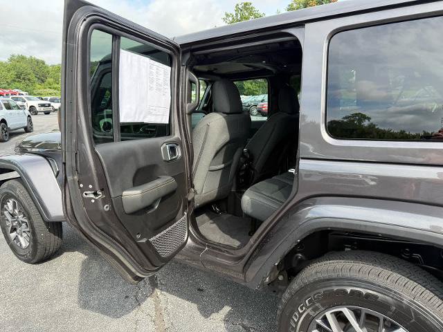 Used 2026 Jeep Wrangler Unlimited Sahara AWD/4WD image 6