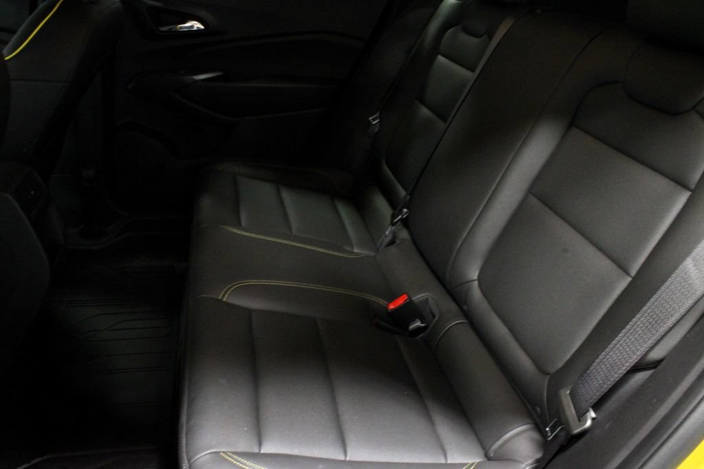 Used 2025 Chevrolet Trax ACTIV w/ Driver Confidence Package FWD image 21