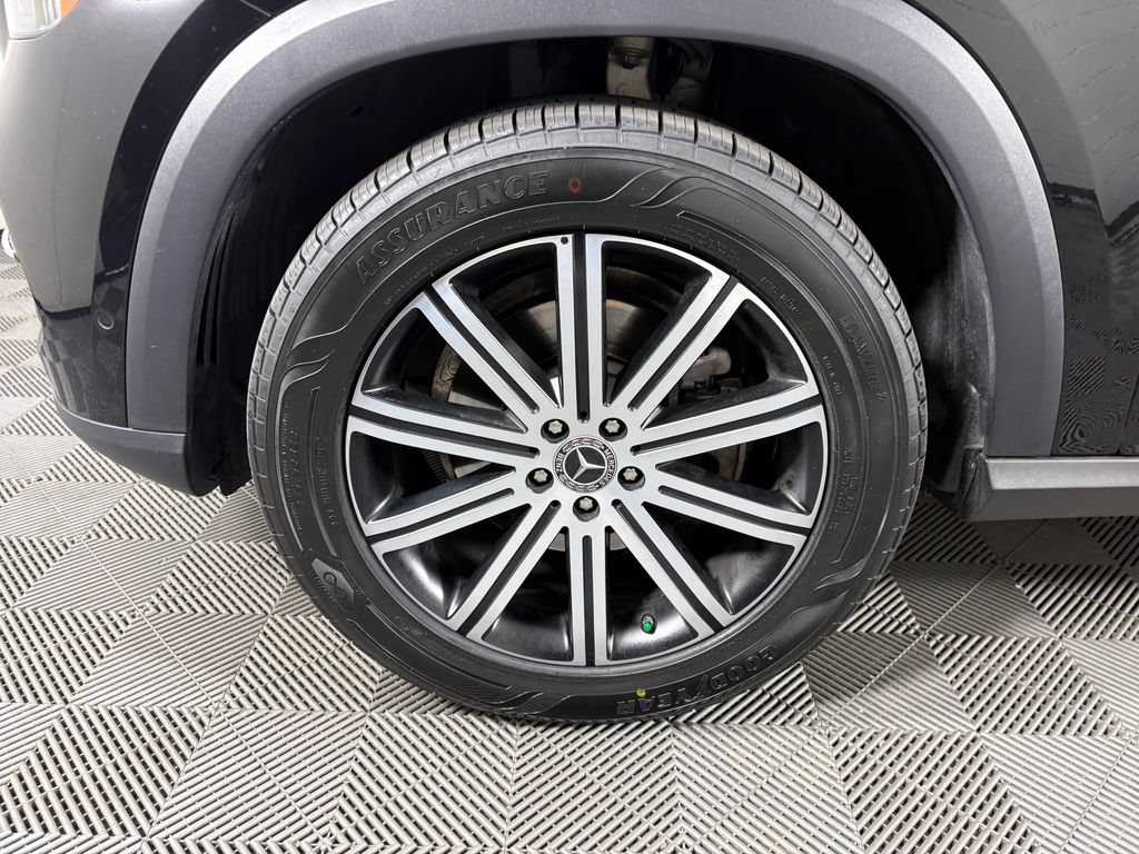 Used 2025 Mercedes-Benz GLE 350 4MATIC image 11