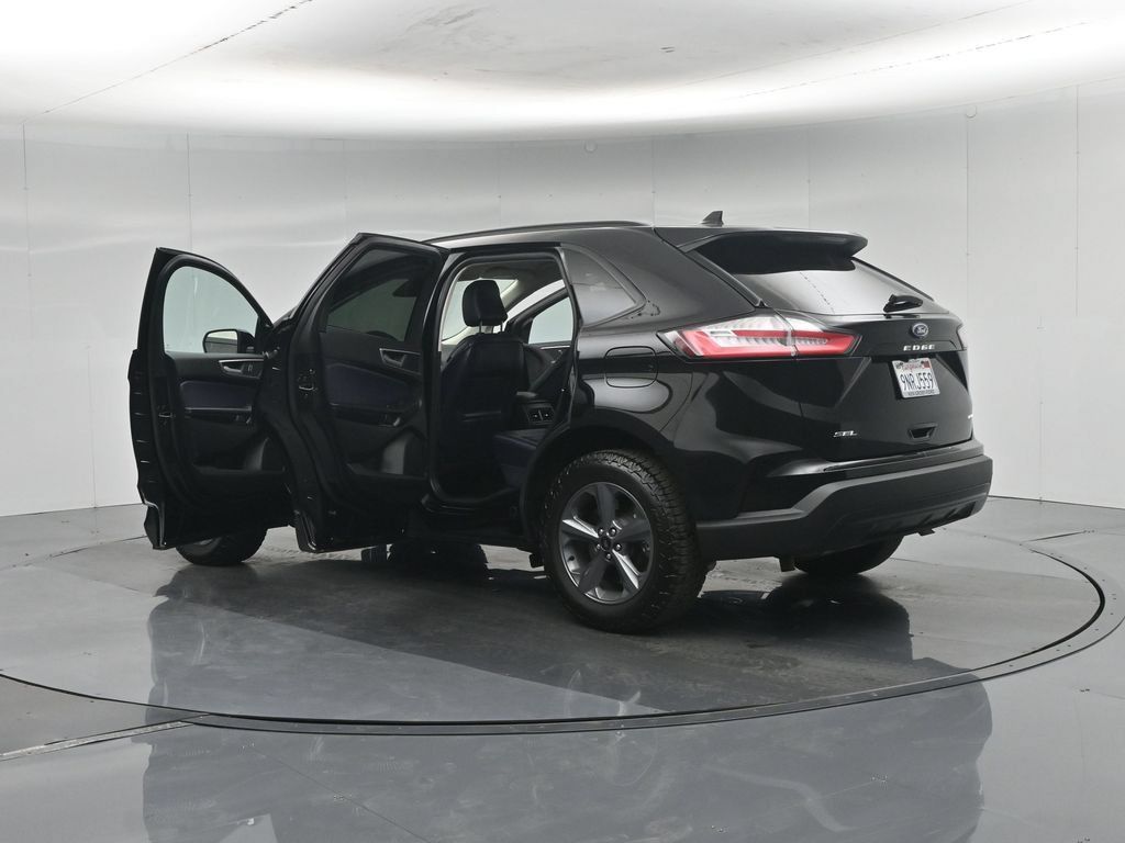 Certified 2024 Ford Edge SEL w/ Sport Appearance Package AWD/4WD image 33