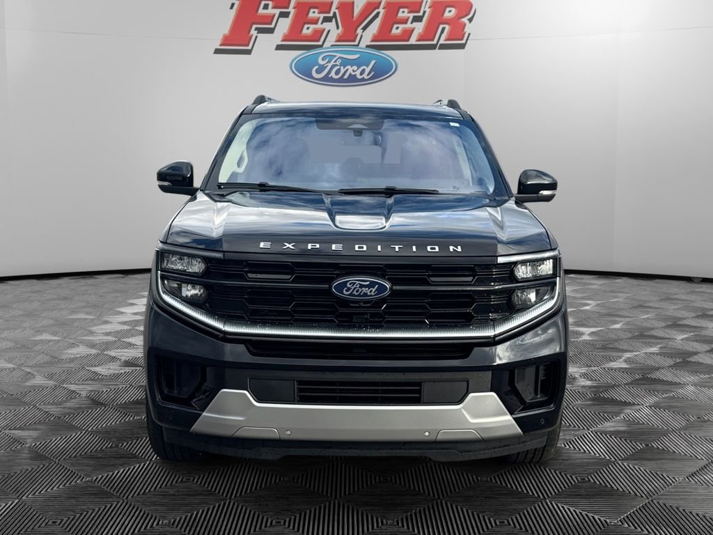 Certified 2025 Ford Expedition Max Platinum image 9