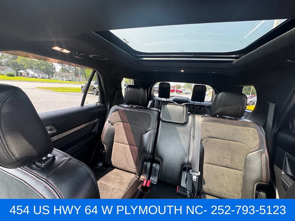 Certified 2018 Ford Explorer XLT w/ Equipment Group 202A AWD/4WD image 12