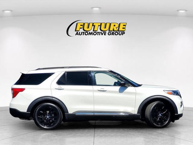 Certified 2021 Ford Explorer XLT w/ Equipment Group 202A RWD image 3