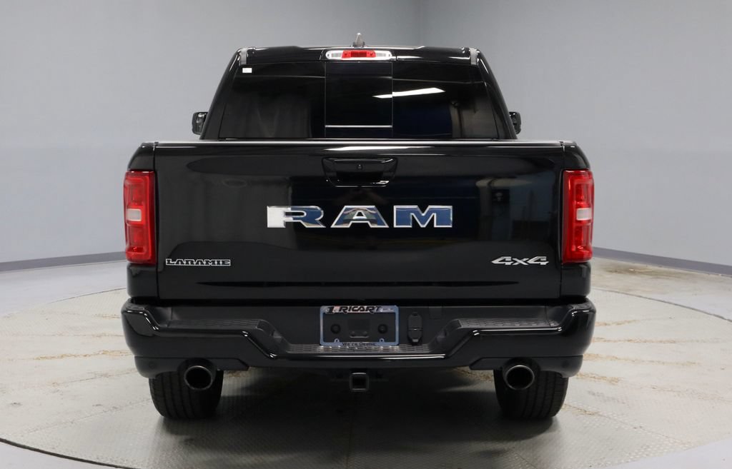 Used 2025 RAM 1500 Laramie w/ Sport Appearance Package AWD/4WD image 12
