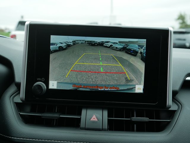 Used 2025 Toyota RAV4 XLE AWD/4WD image 28
