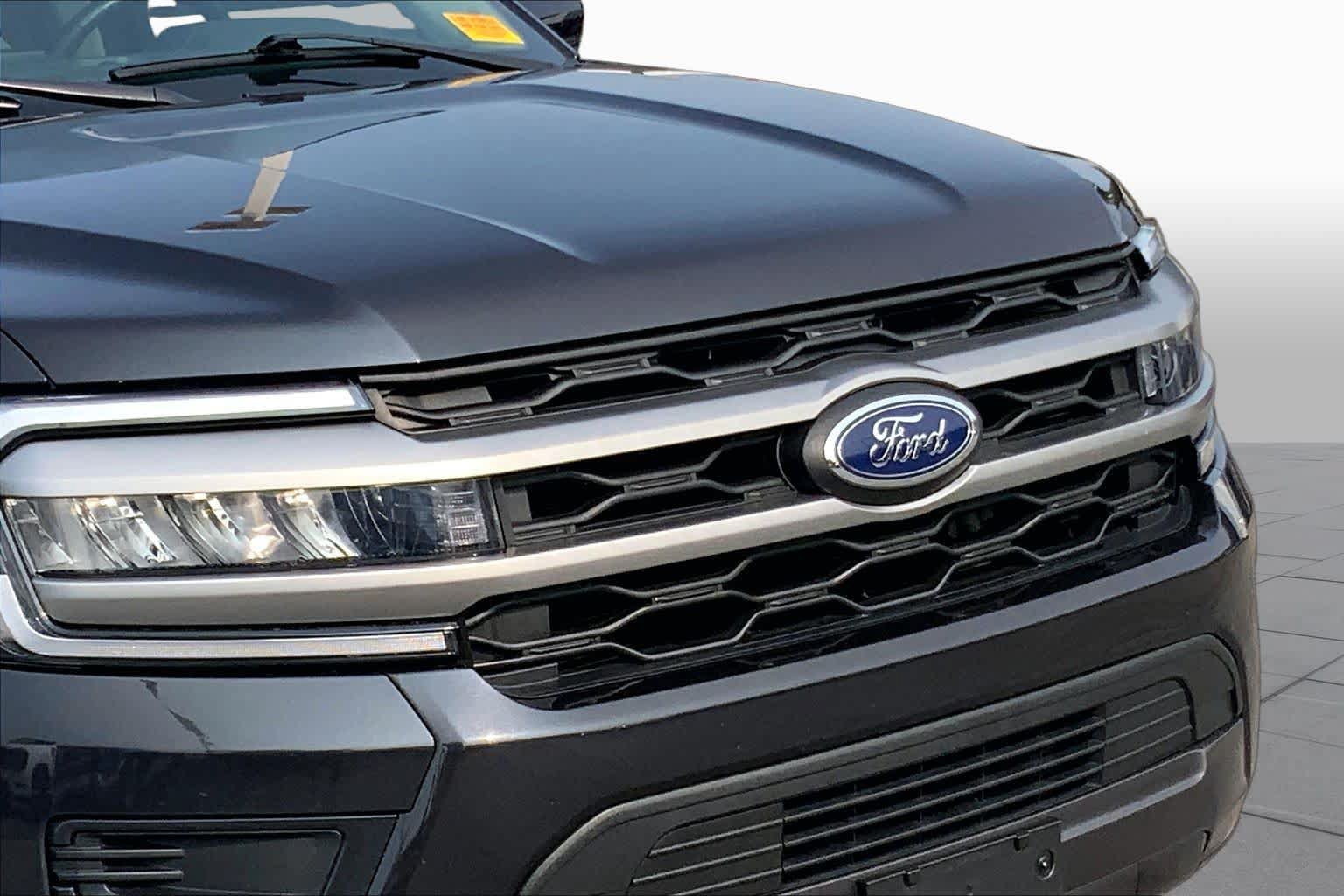Certified 2023 Ford Expedition XLT RWD image 26