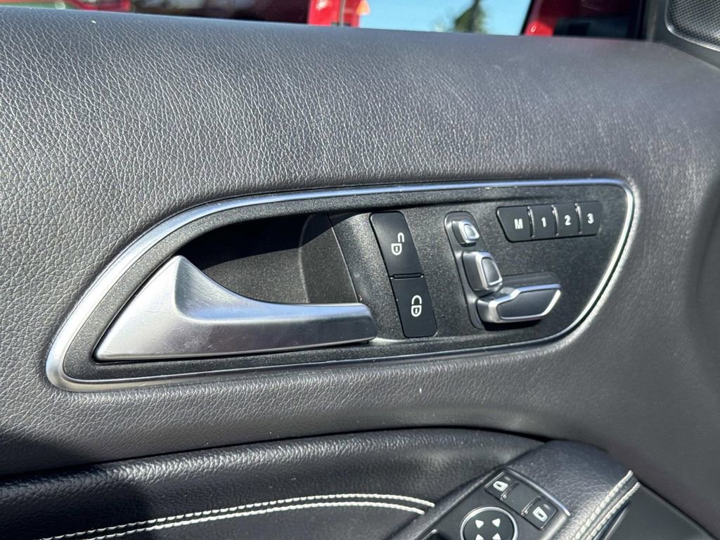 Used 2018 Mercedes-Benz GLA 250 image 21