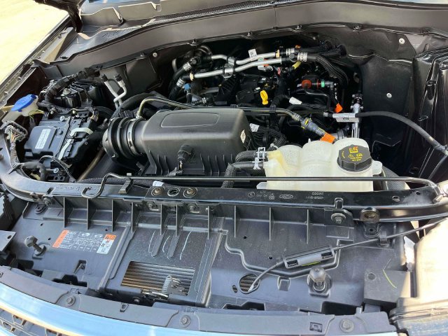 Certified 2024 Ford Explorer XLT w/ Equipment Group 202A RWD image 13
