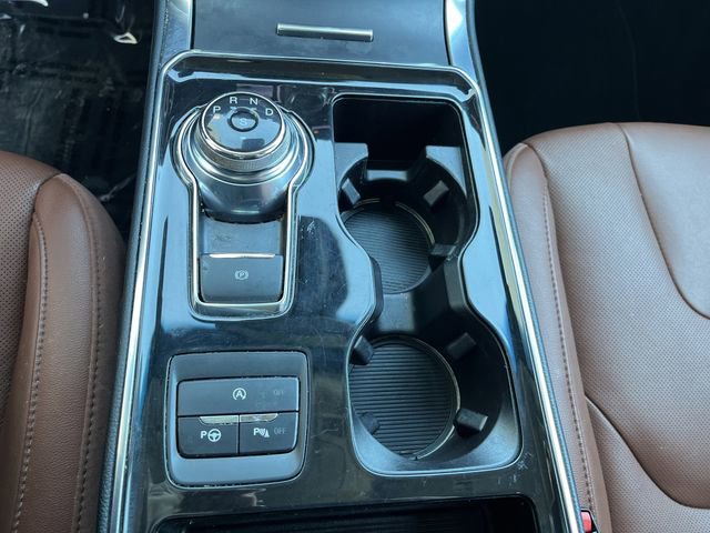 Certified 2019 Ford Edge Titanium w/ Equipment Group 301A image 34