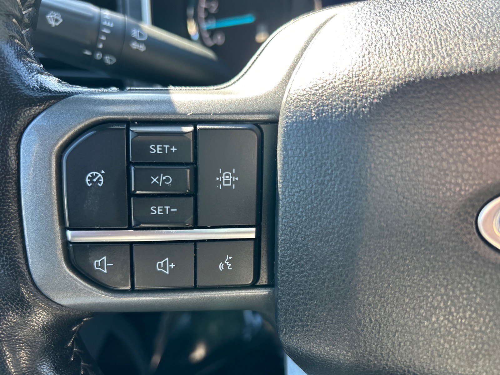 Certified 2022 Ford F150 XLT w/ Equipment Group 302A High image 24